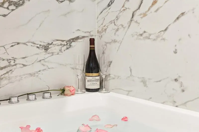 Lavie Maison Hot Tub And Ac Near Arc De Triomphe Paris Apartamento