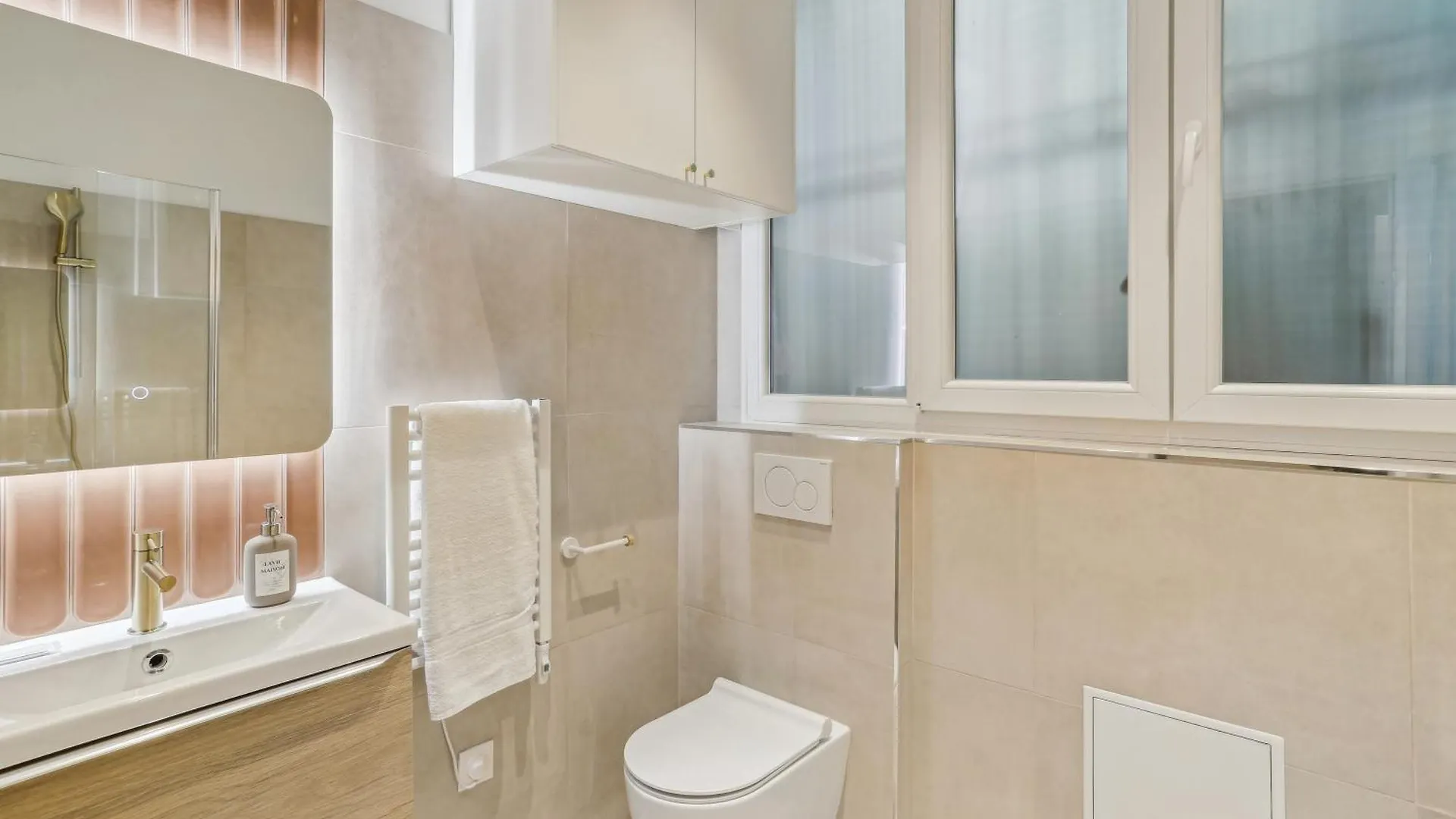 Lavie Maison Hot Tub And Ac Near Arc De Triomphe Paris